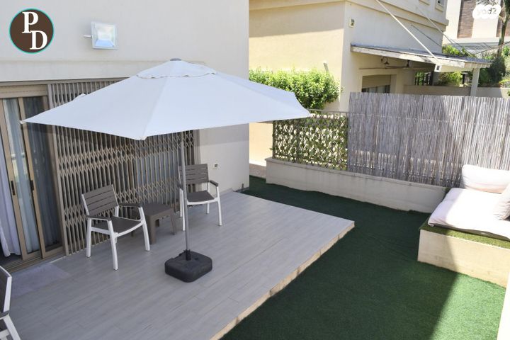 דו משפחתי, פרג, פרדסיה, פרדסיה