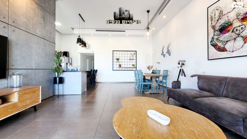 גג/ פנטהאוז, אליאס קלימיאן, נהריה