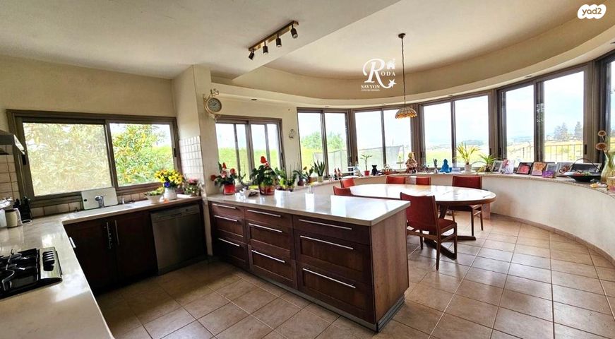 בית פרטי/ קוטג', סביון