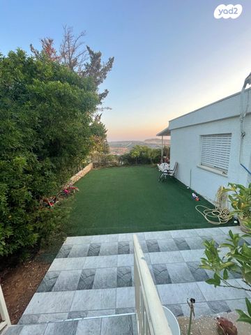 בית פרטי/ קוטג', בית אריה / עופרים