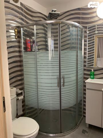 גג/ פנטהאוז, מקס נורדאו, דרום מערב ותיק, בת ים