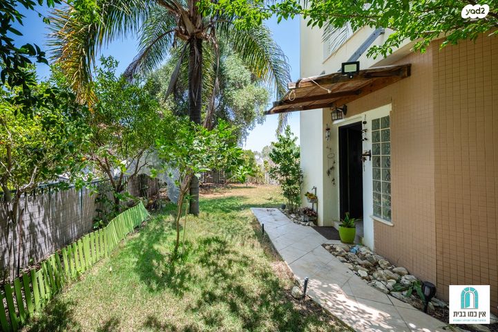 דירת גן, החרוב, נחלת בנימינה, בנימינה גבעת עדה