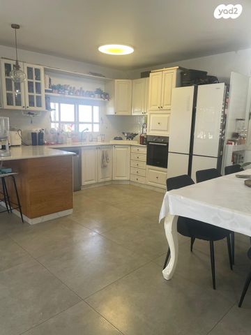 בית פרטי/ קוטג', בית אריה / עופרים