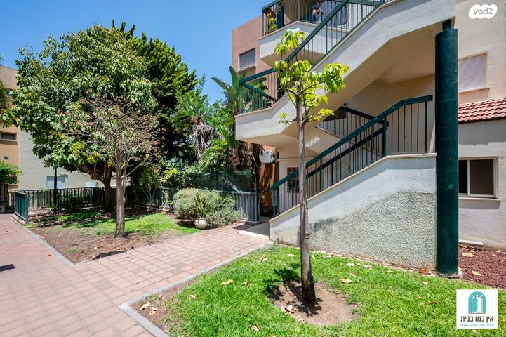 דירת גן, החרוב, נחלת בנימינה, בנימינה גבעת עדה