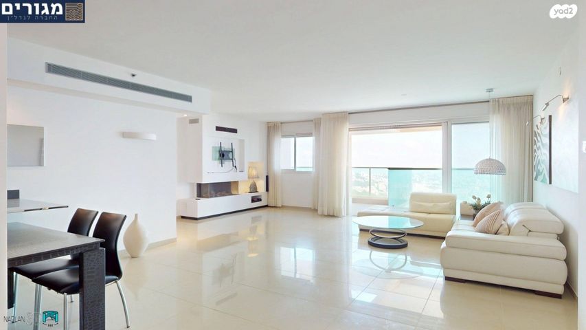 דירה, התאנה, נשר