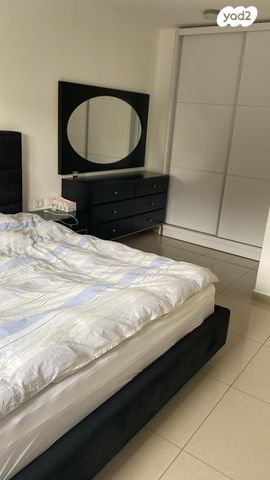 דירה, יורם ורון, אשקלון