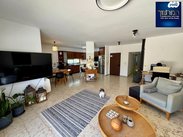 גג/ פנטהאוז, אחוזה, קזן, רעננה