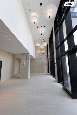 דירה, אמנון ליפקין שחק, נוף הטיילת, נתניה