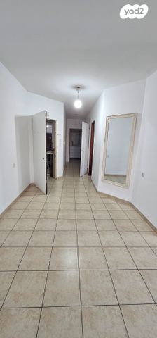 דירה, העצמאות, אברמסקי, קרית אתא