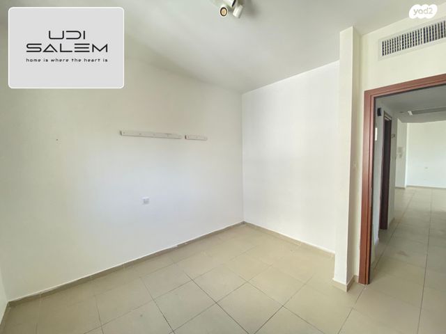 דירה, הרב שלום איפרגן, קרית השרון, נתניה