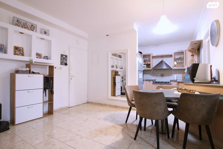 דירה, נווה גנים, קרית מוצקין