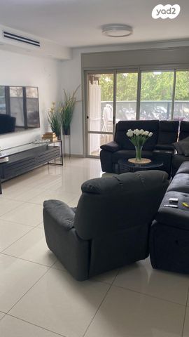 דירה, יורם ורון, אשקלון