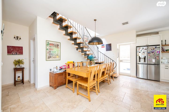 בית פרטי/ קוטג', דן 3, יובלים, פרדס חנה כרכור