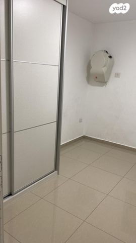 דירה, יורם ורון, אשקלון