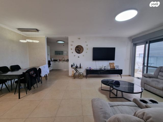 דירה, שדרות דוד בן גוריון, הסיטי, אשקלון