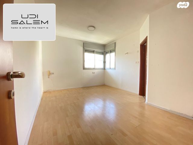 דירה, הרב שלום איפרגן, קרית השרון, נתניה