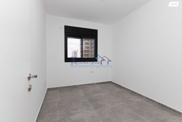 דירה, אמנון ליפקין שחק, נוף הטיילת, נתניה