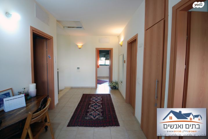 דו משפחתי, טופז, כפר יונה