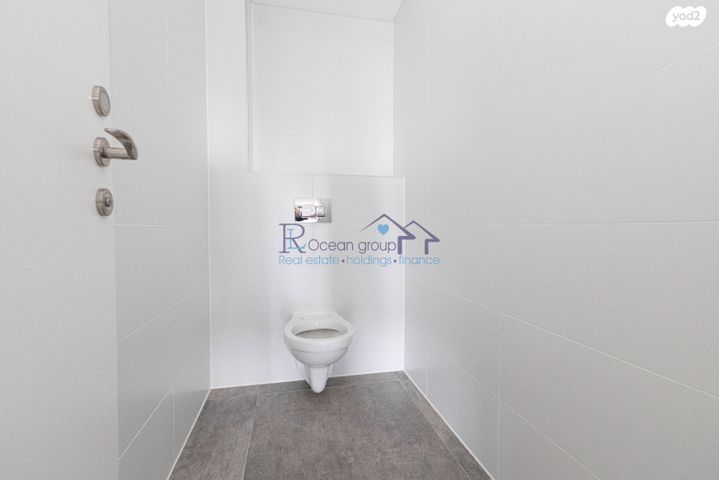 דירה, אמנון ליפקין שחק, נוף הטיילת, נתניה