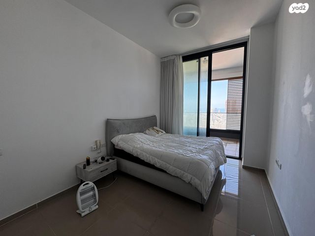 דירה, דרך מנחם בגין 158, מונטיפיורי, הרכבת, תל אביב יפו