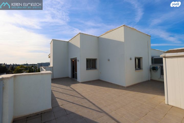 דופלקס, תל מונד