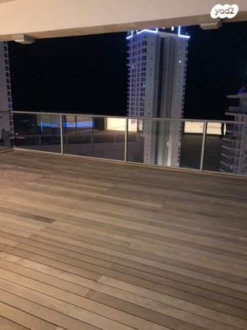 גג/ פנטהאוז, דודו דותן 14, עיר ימים, נתניה