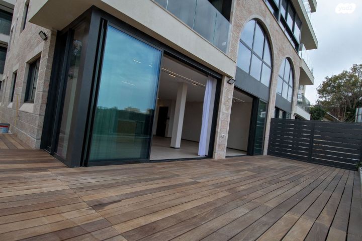 גבעת חנניה, אבו תור