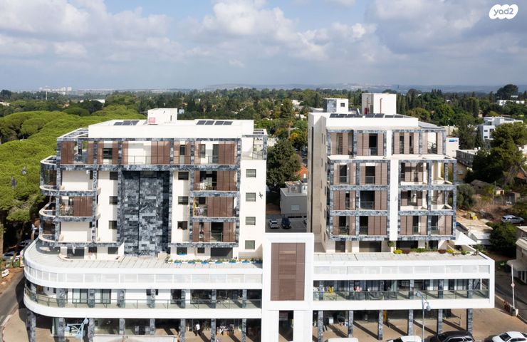 משרדים, פרדס חנה כרכור