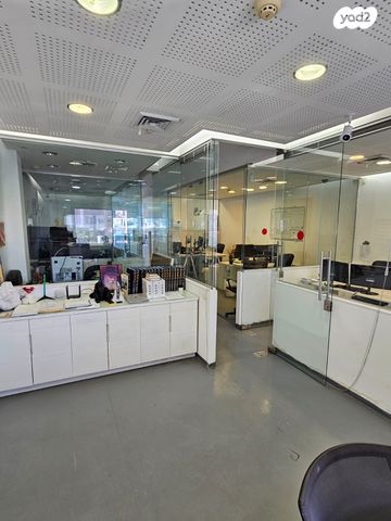 מבני תעשיה, יד חרוצים, תלפיות תעשיה ומסחר, ירושלים