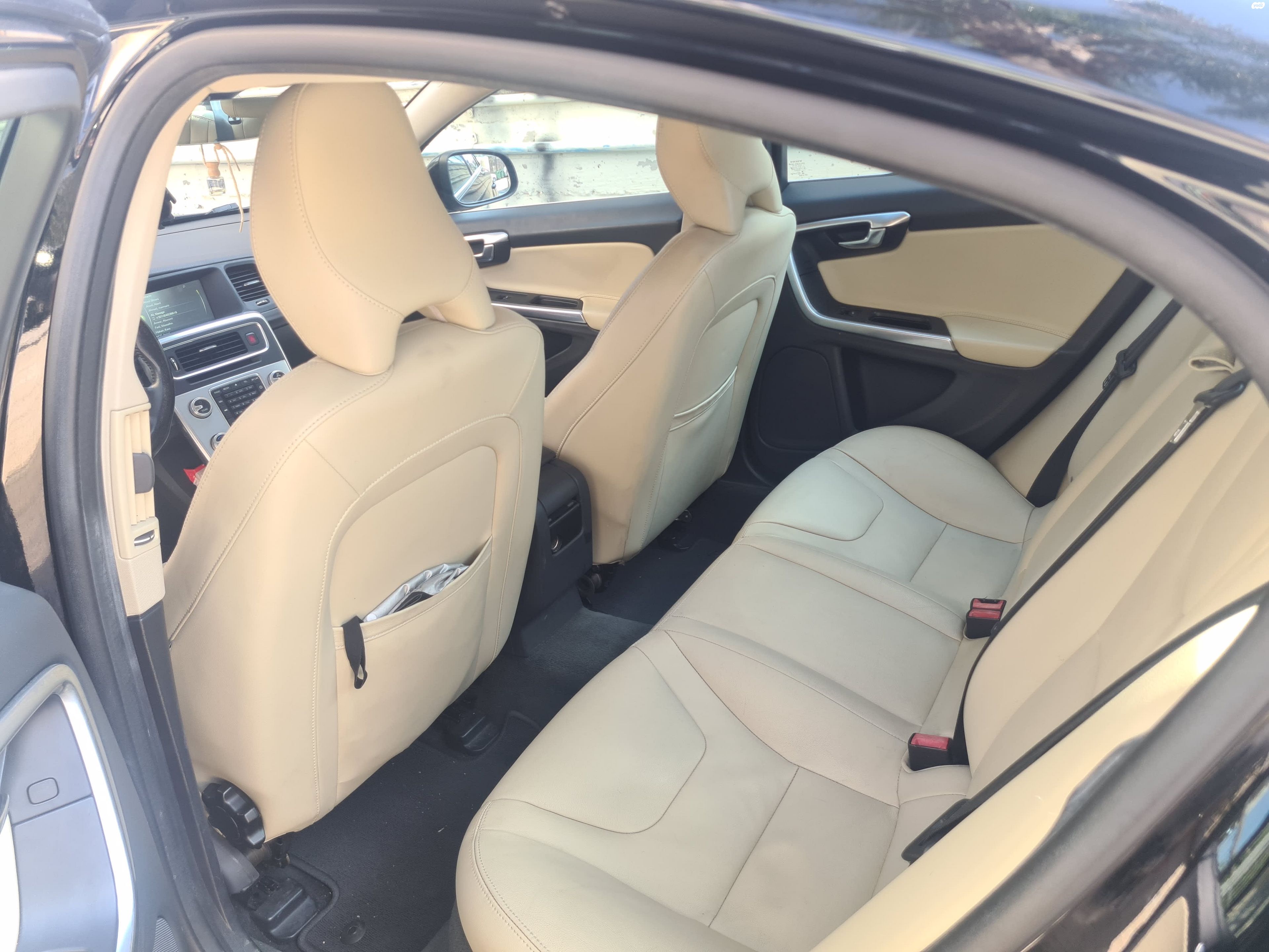 מודעת רכב וולוו S60
