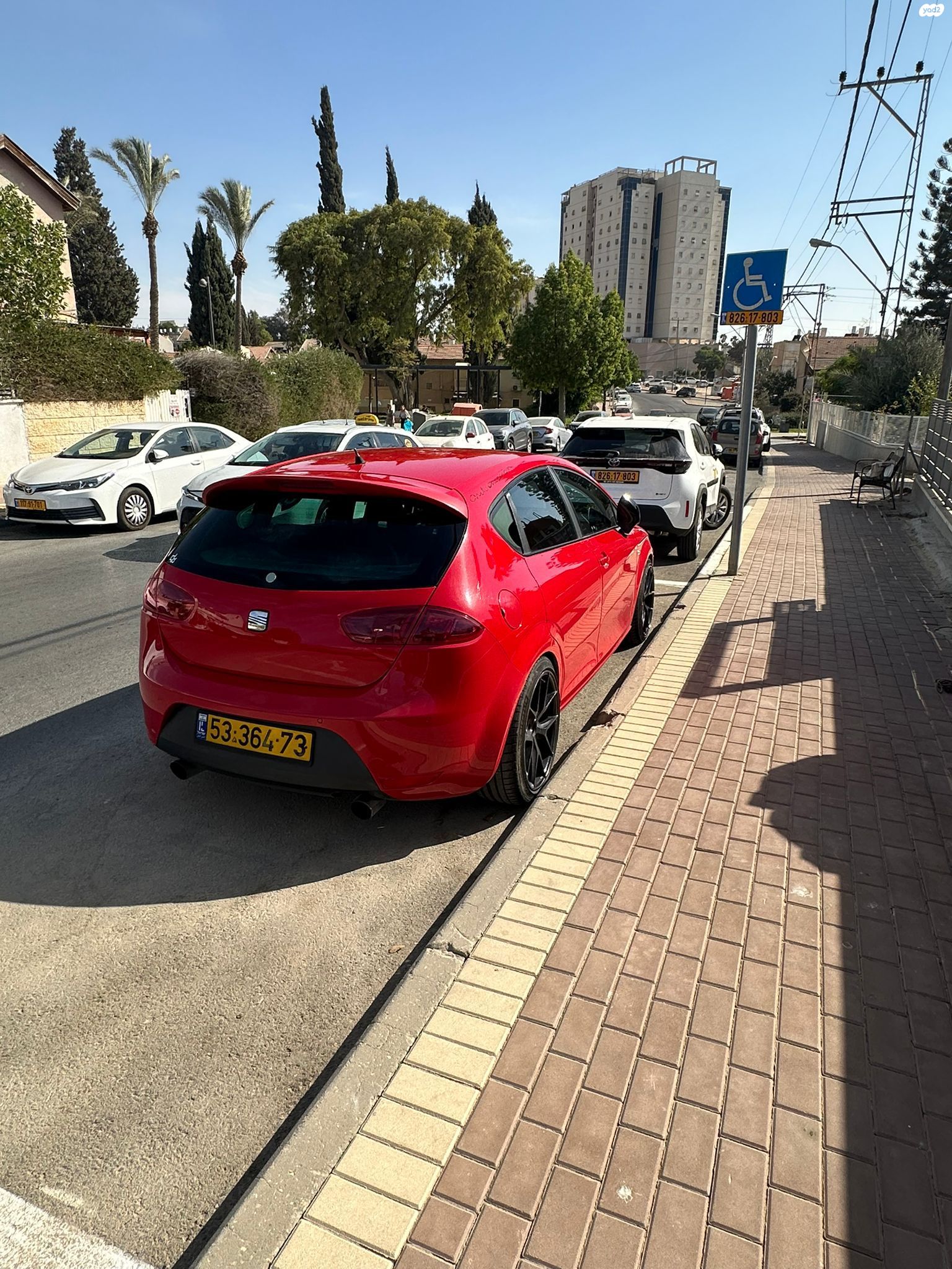 מודעת רכב סיאט לאון