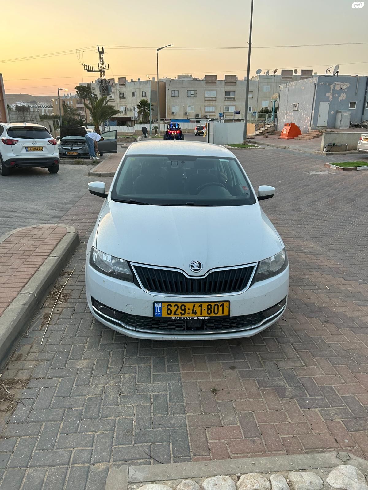 מודעת רכב סקודה ראפיד