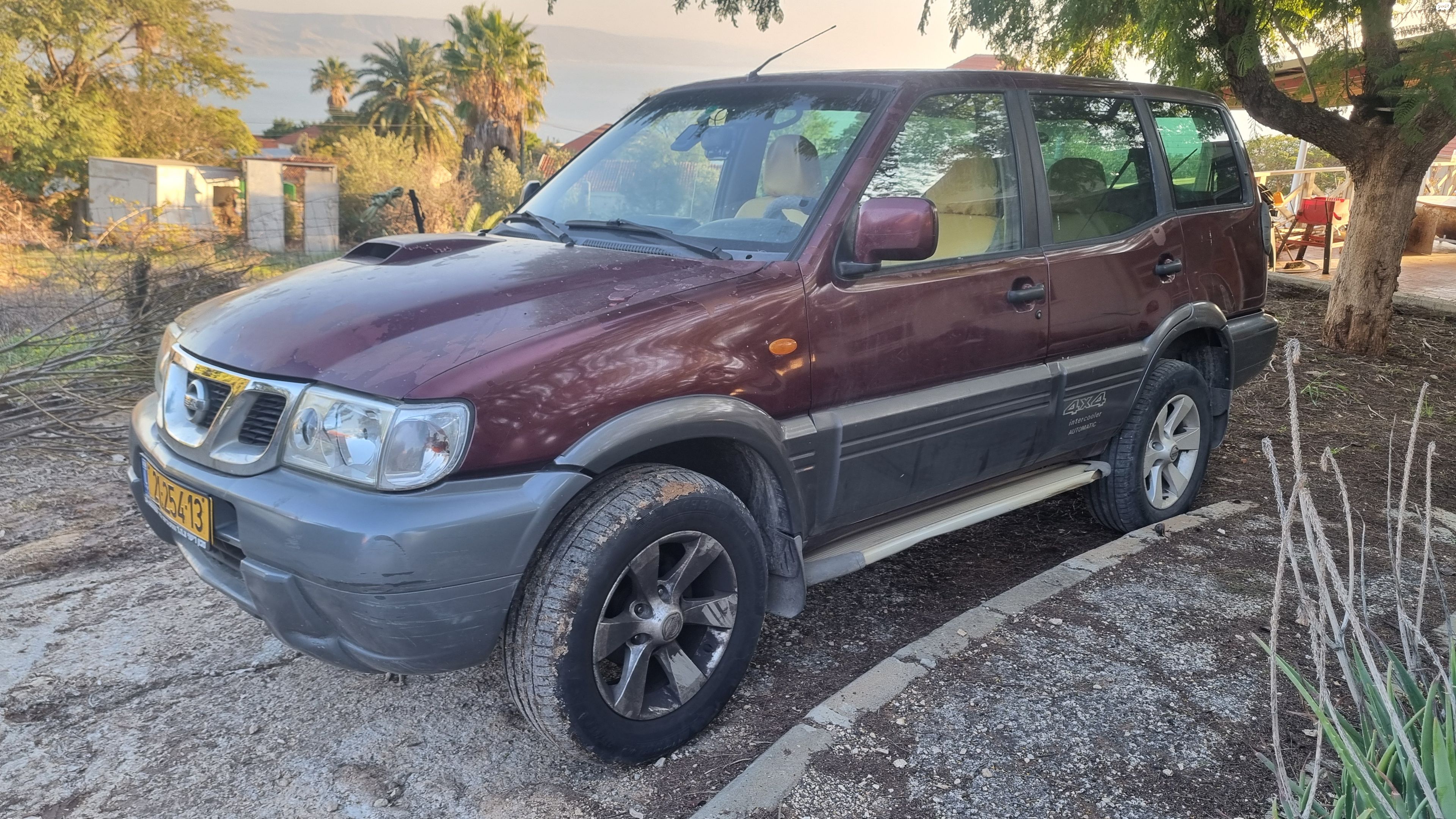 מודעת רכב ניסאן טראנו