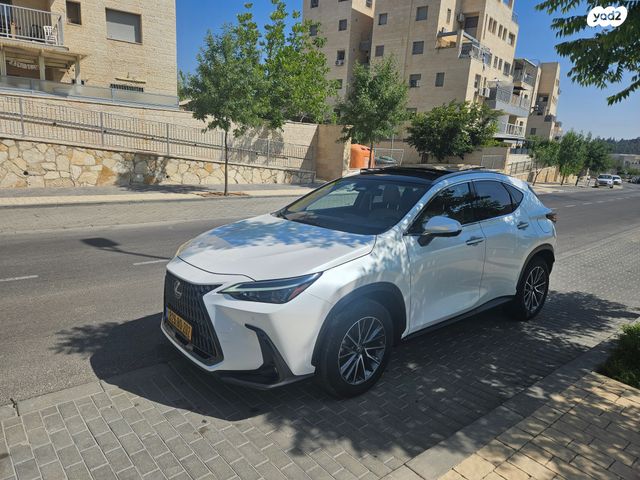 מודעת רכב לקסוס NX