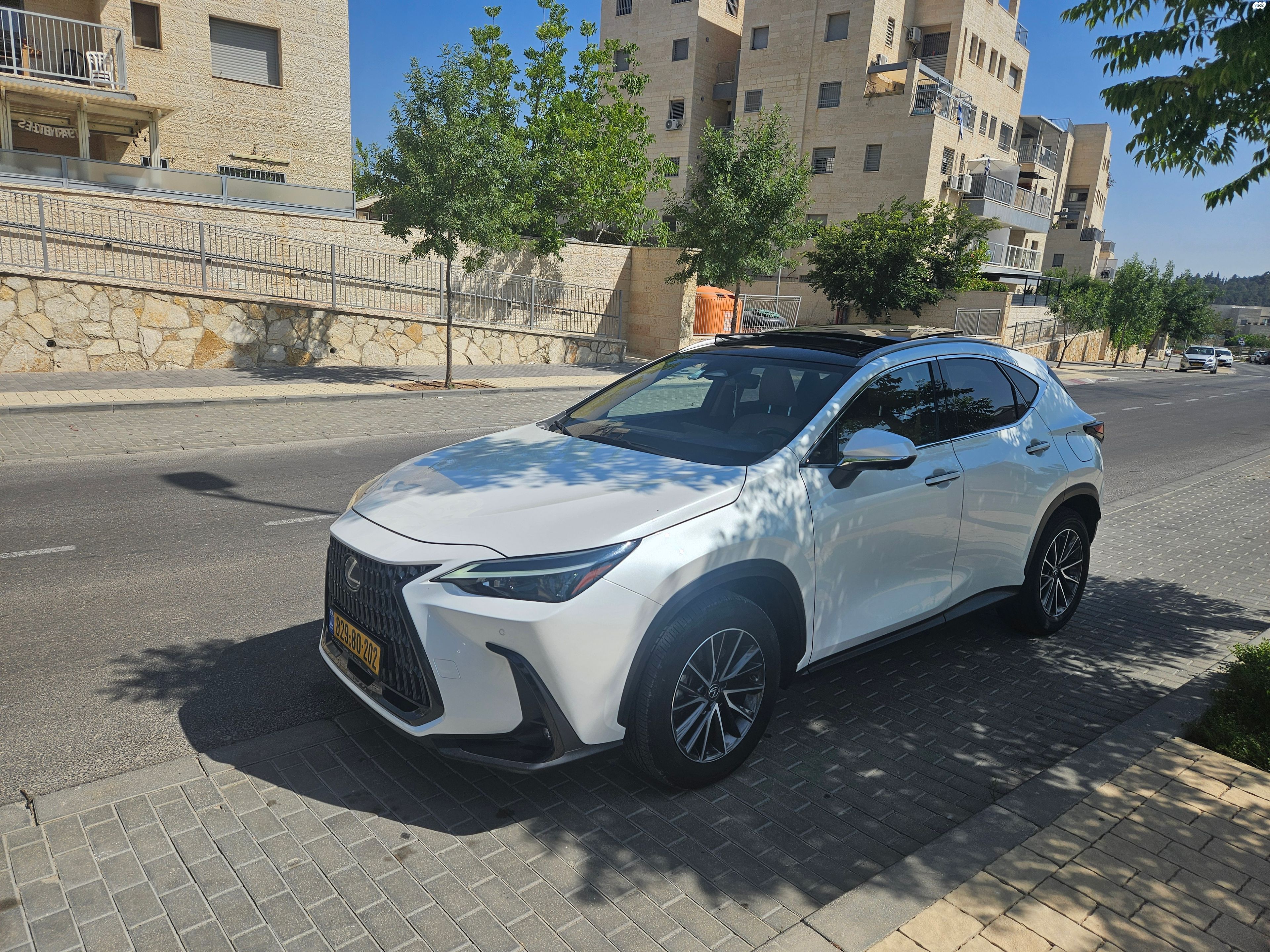מודעת רכב לקסוס NX