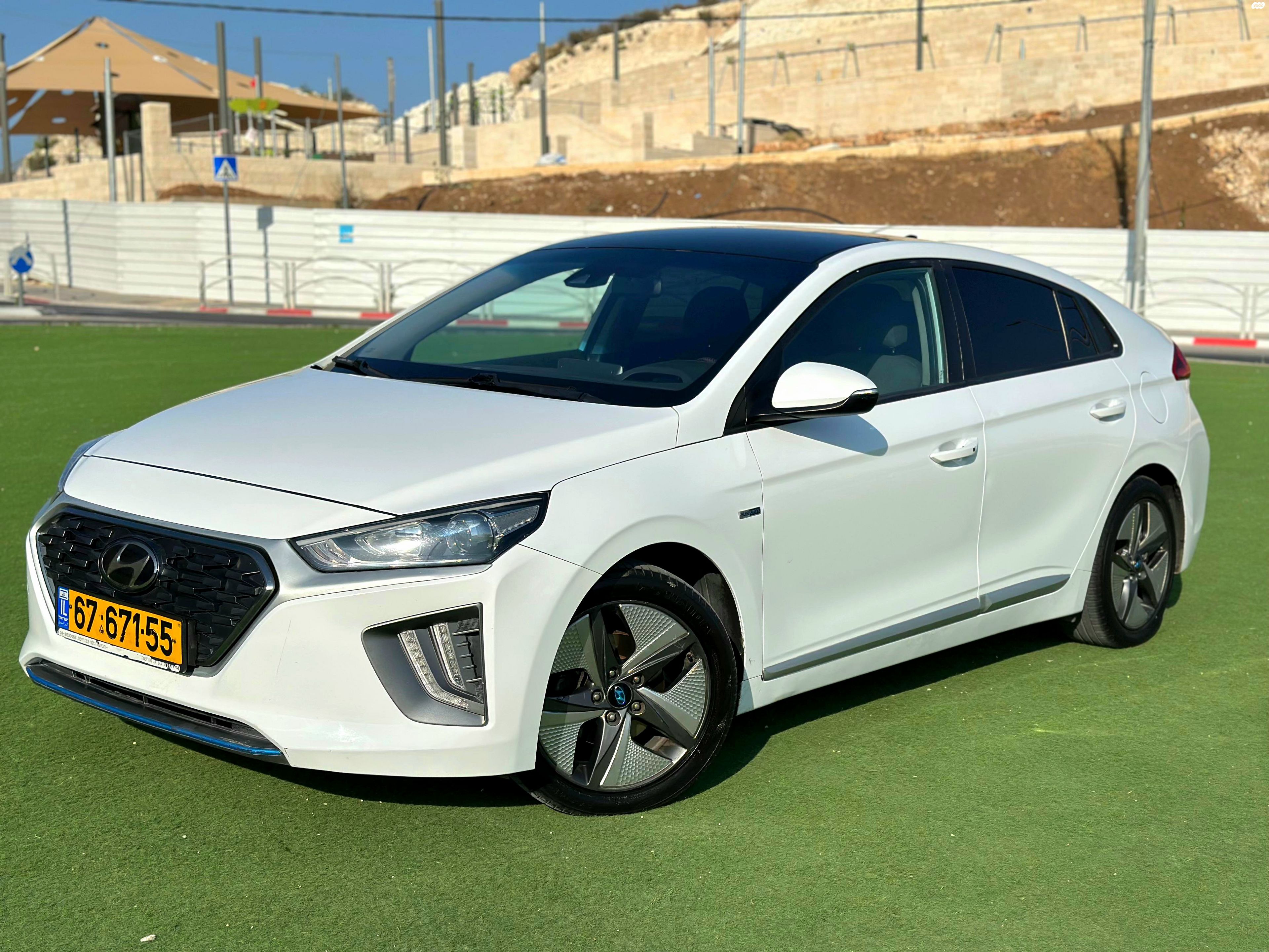 מודעת רכב יונדאי איוניק