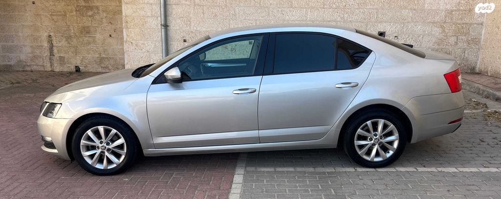 סקודה אוקטביה