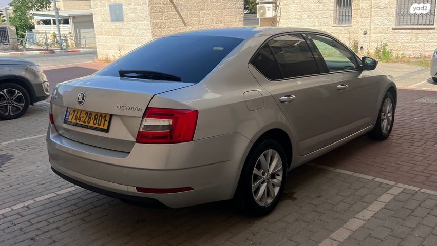 סקודה אוקטביה