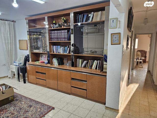בעל השאילתות 17