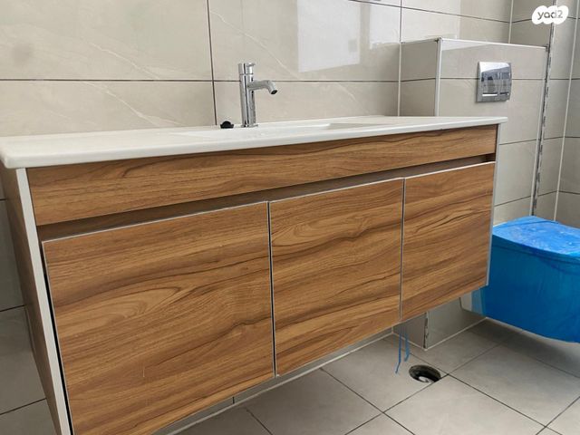 דירה, מרבד הקסמים 5, אזור תעשיה זעירה, גדרה