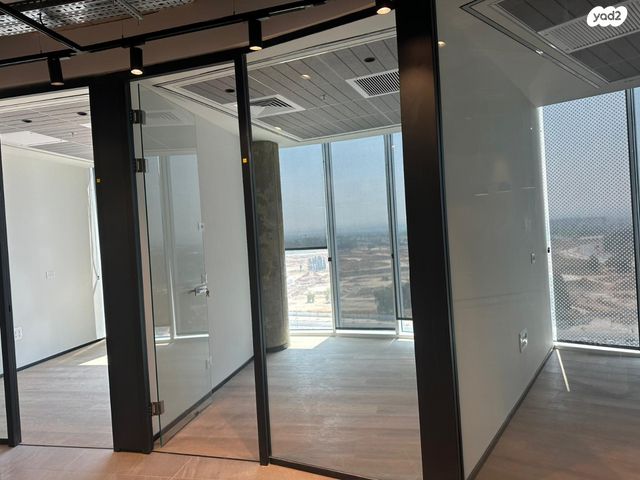 משרדים, לוחמי האש 1, צומת סביון, קרית אונו