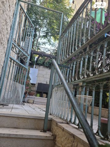 דירת גן, הרב ש. שאולזון, הר נוף, ירושלים