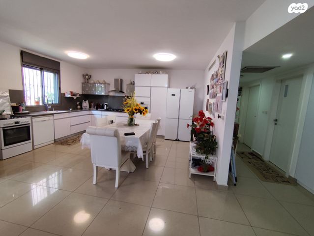 דירה, הרב ריינס 15, צפון מזרח מרכז העיר, נתניה