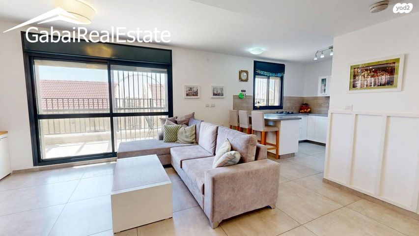 דו משפחתי, בית הבחירה, אפרת