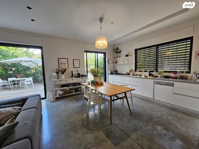 דו משפחתי, אלוף דוד, רמת חן, רמת גן