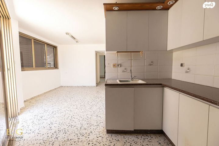 דופלקס, רמז, מערב ותיק, ראשון לציון