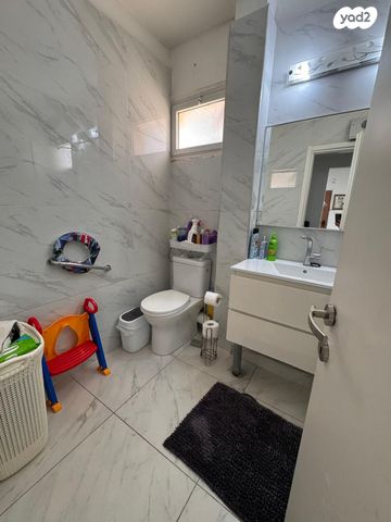 דירה, פרי מגדים, מישור הגפן, אופקים