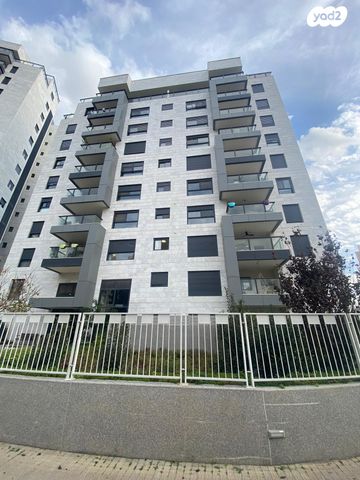 דירה, יונה ואליעזר נלקין 2, כפר סבא הירוקה, כפר סבא