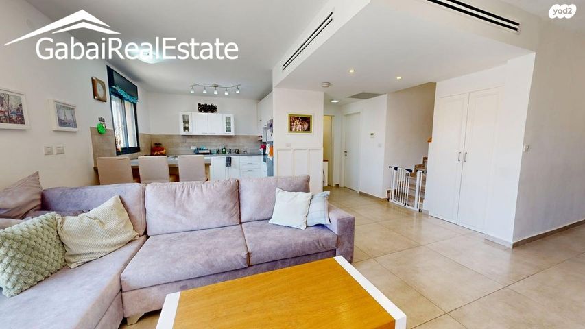 דו משפחתי, בית הבחירה, אפרת