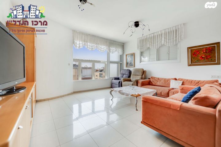 גג/ פנטהאוז, ארלוזורוב, מרכז, קרית עבודה, חולון